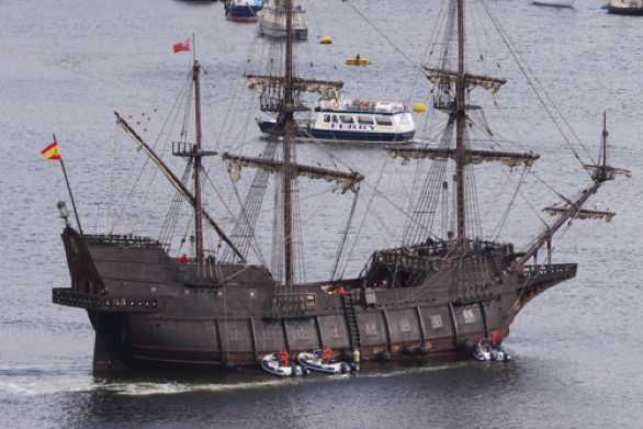 26 September 2023 - 09:38:08

----------------------
How to moor a galleon. El Galeon Andalucia